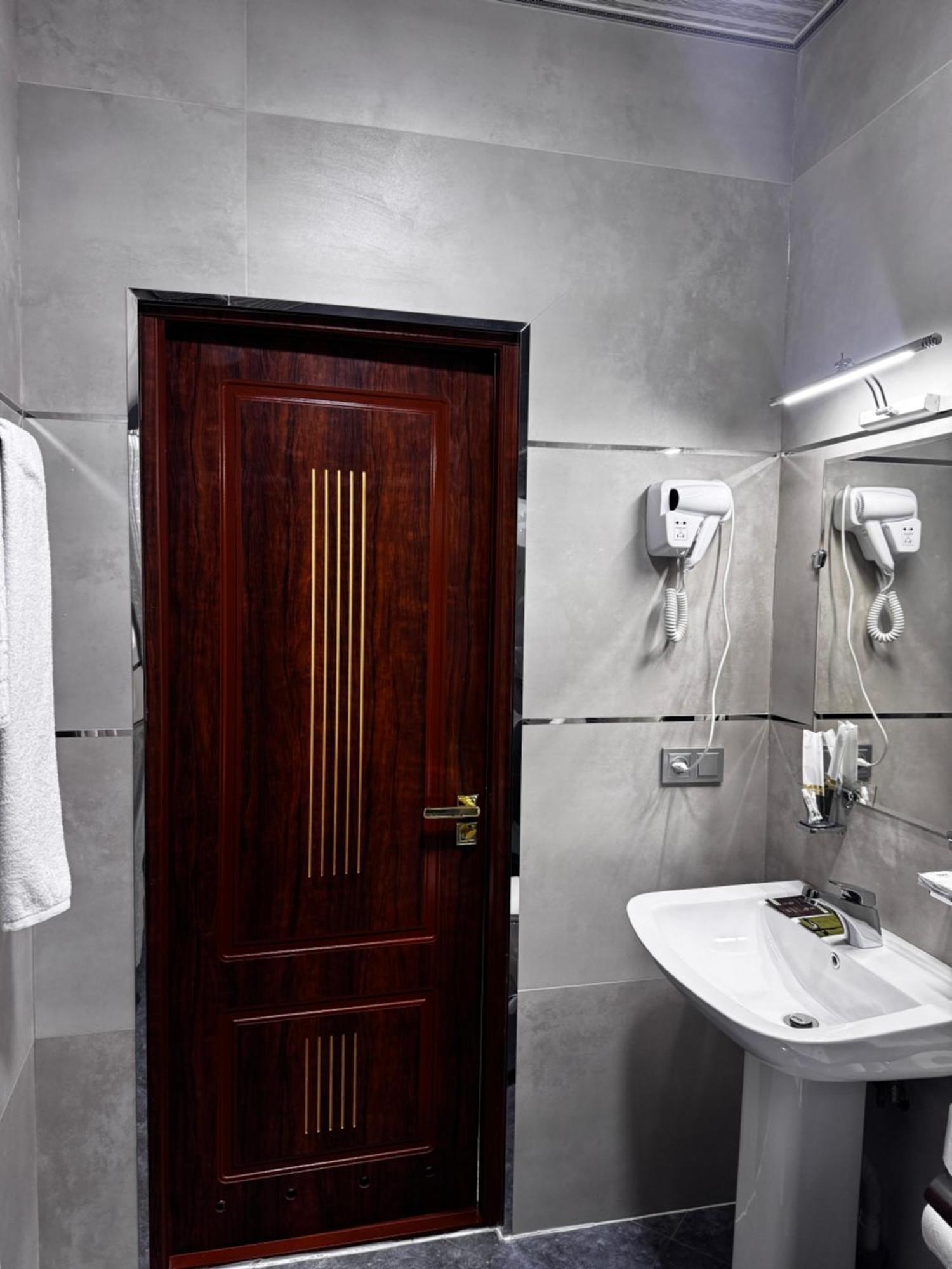 Salomat Guest House Самарканд Екстериор снимка