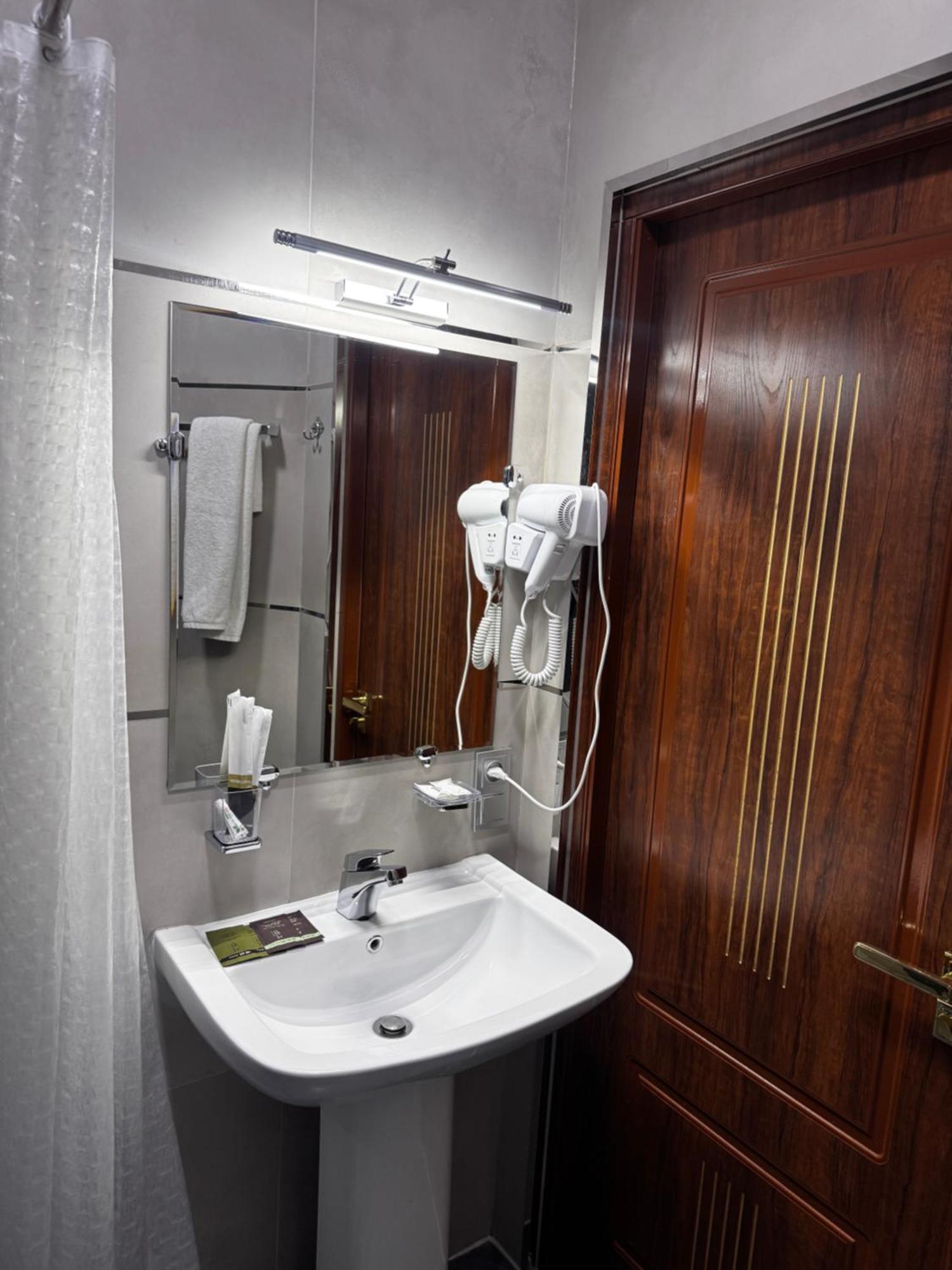 Salomat Guest House Самарканд Екстериор снимка